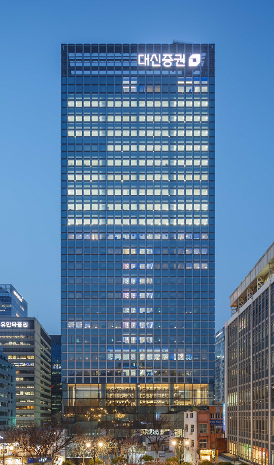 JLL ÄÚ¸®¾Æ, ´ë½ÅÆÄÀ̳½¼È±×·ì ºôµù PM ¼öÁÖ¡¦¸®Ã÷ 7¿ù »óÀå JLL ÄÚ¸®¾Æ, ´ë½ÅÆÄÀ̳½¼È±×·ì ºôµù PM ¼öÁÖ¡¦¸®Ã÷ 7¿ù »óÀå